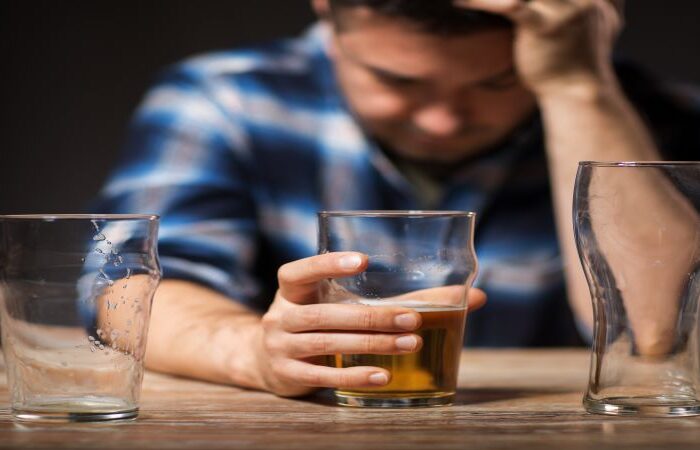 warning signs of an alcohol drinking problem